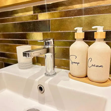 Saint John House * Rome