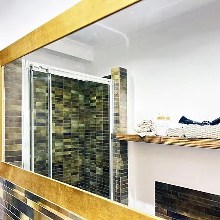 Saint John House Apartment *